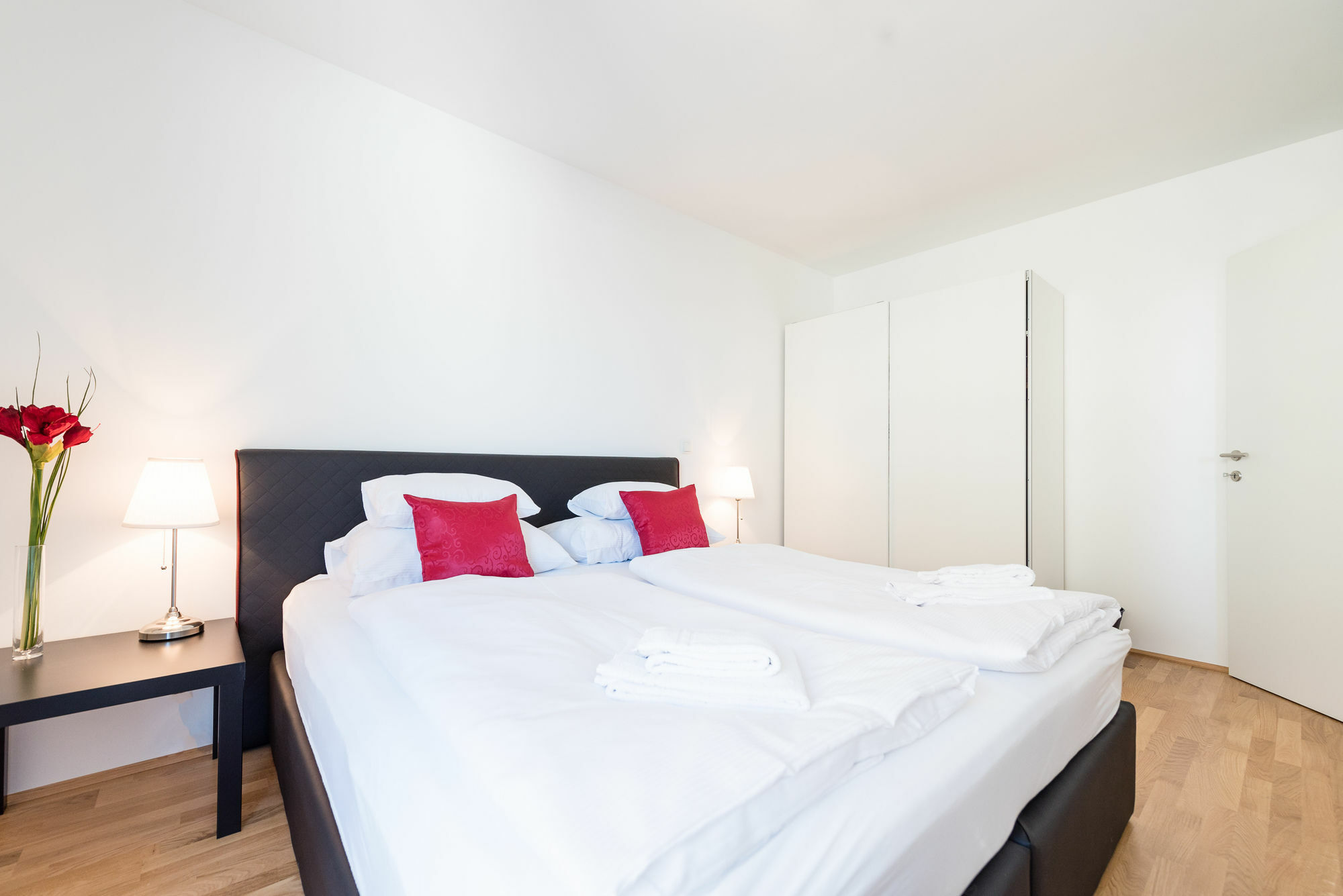 Vienna Mainstation - 10 Minutes To Citycenter - Apartments With Aircondition Екстер'єр фото